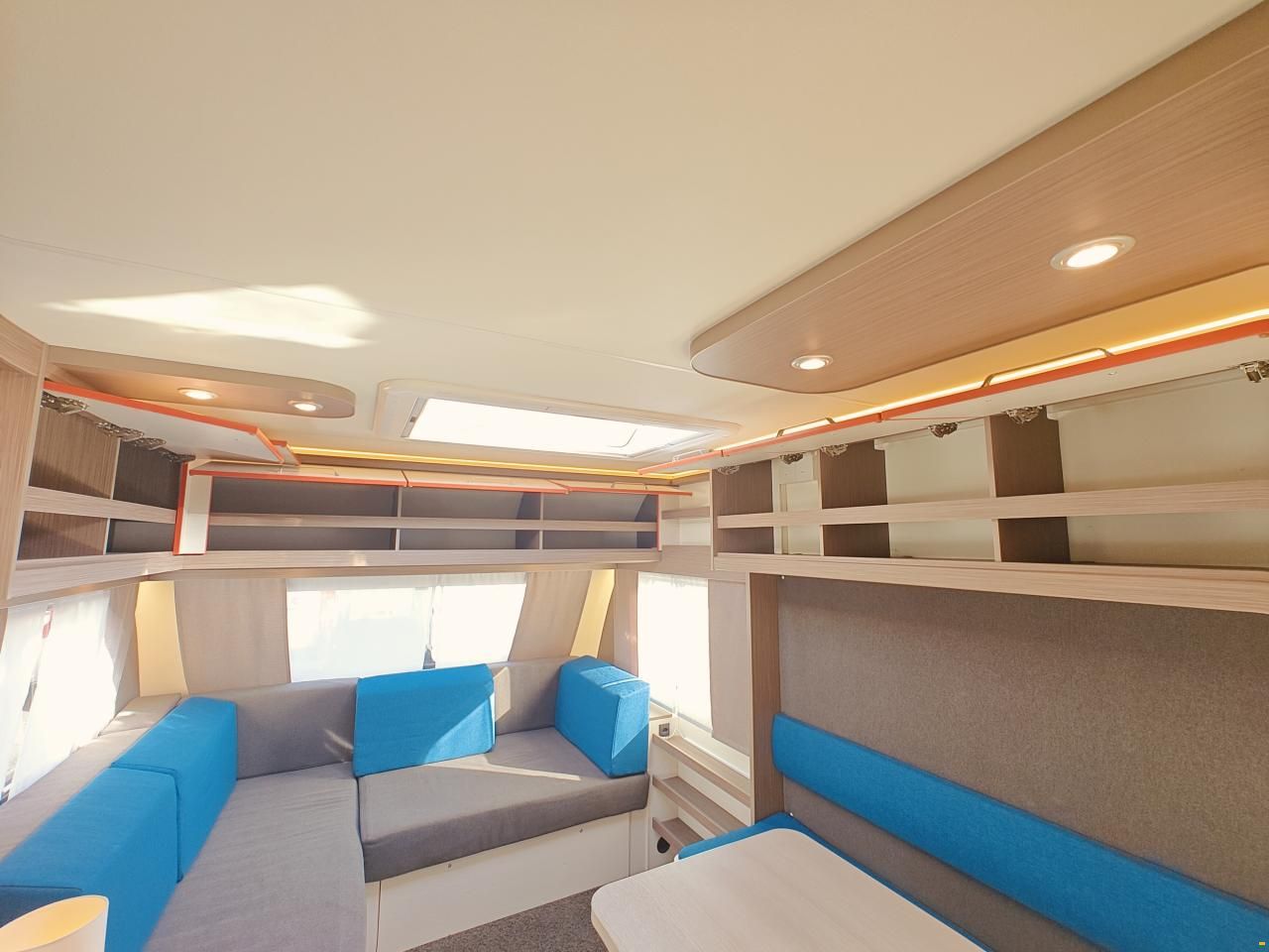 Knaus W04 Lifestyle 550 KWE - Etagenbetten