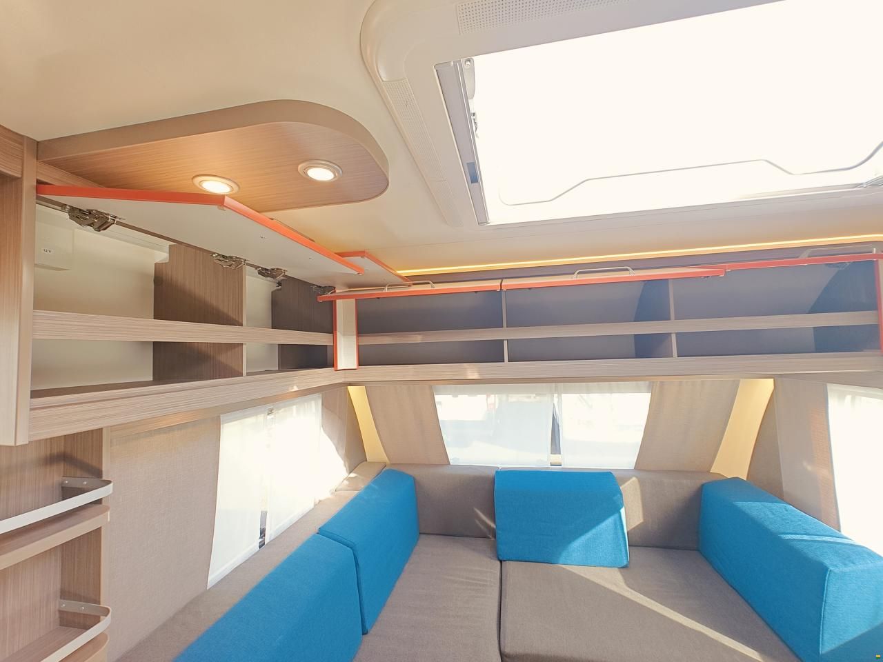 Knaus W04 Lifestyle 550 KWE - Etagenbetten