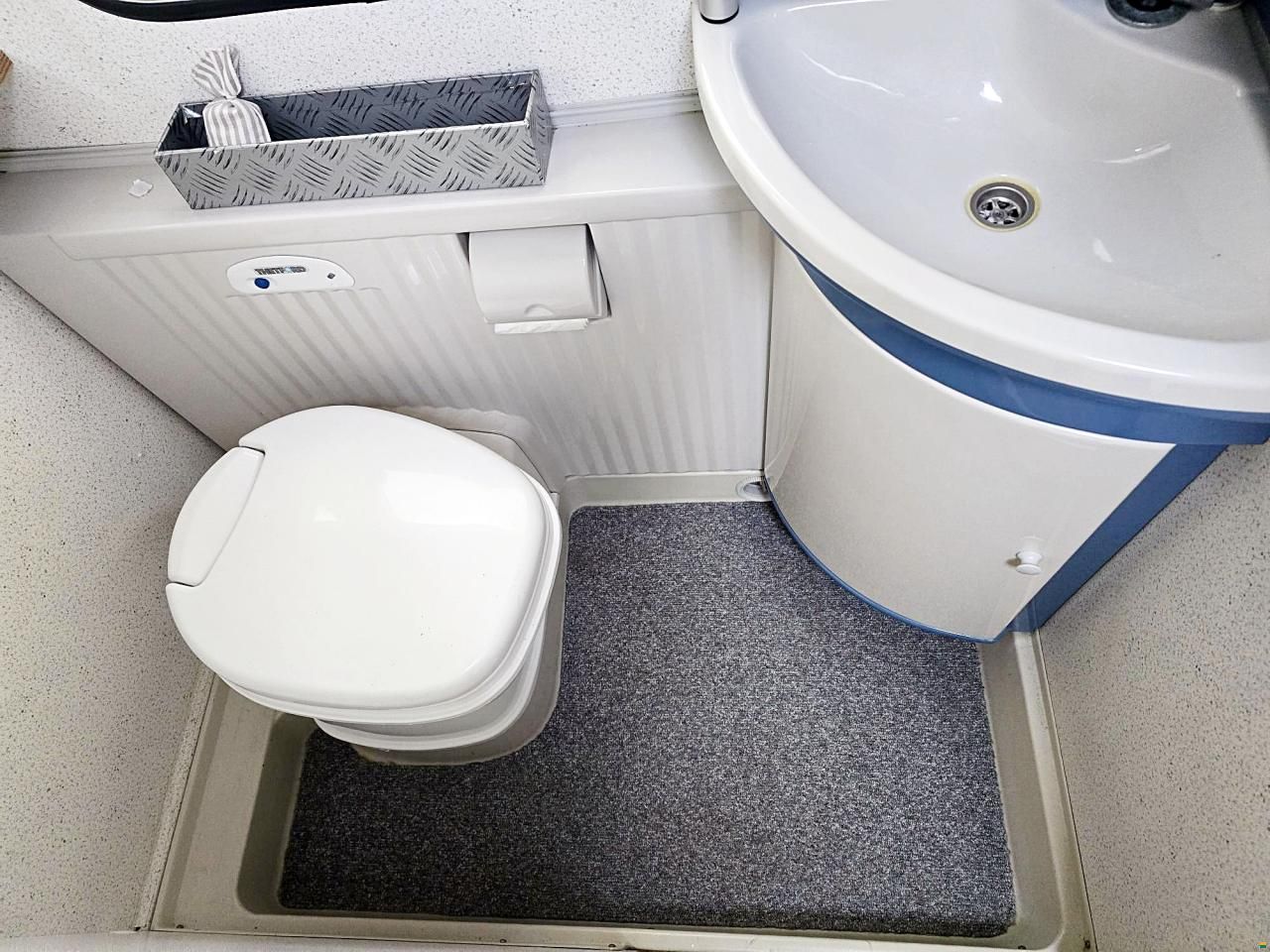 B&uuml;rstner Ventana 470 TL Avantgarde