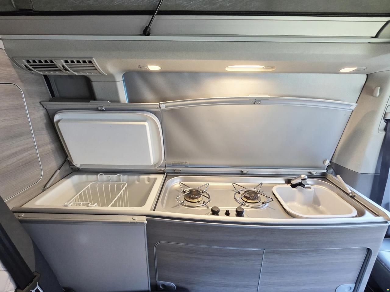 Volkswagen VW T5 CALIFORNIA BMT DSG COMF. TRAVEL 4M