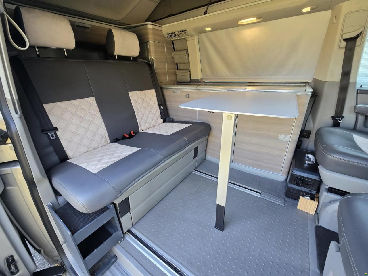 Volkswagen VW T5 CALIFORNIA BMT DSG COMF. TRAVEL 4M