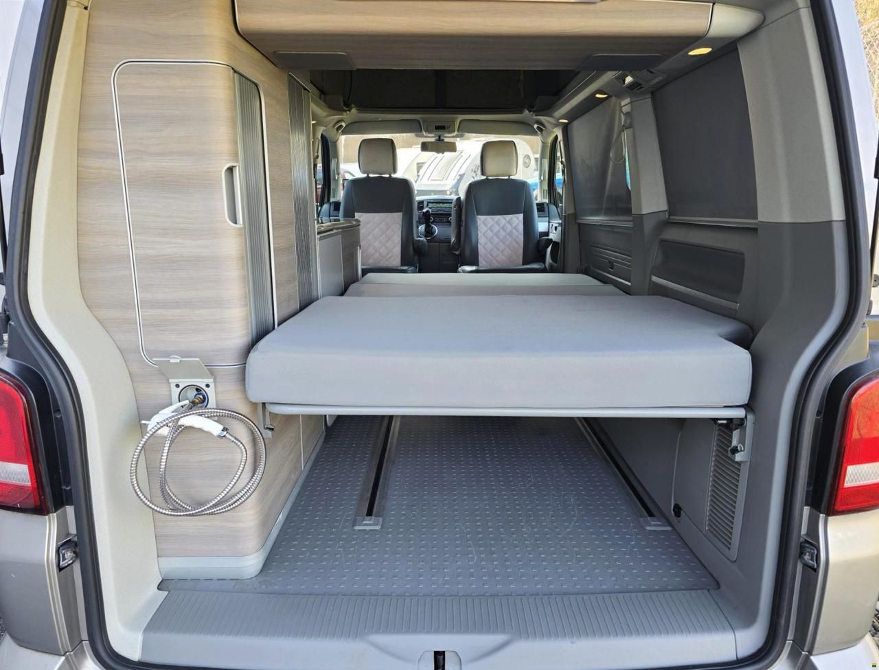 Volkswagen VW T5 CALIFORNIA BMT DSG COMF. TRAVEL 4M