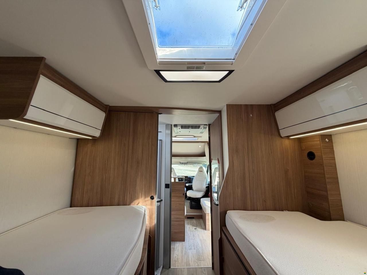 Fiat PILOTE P740 **L&Auml;NGSBETT**9 GANG AUTOMAT