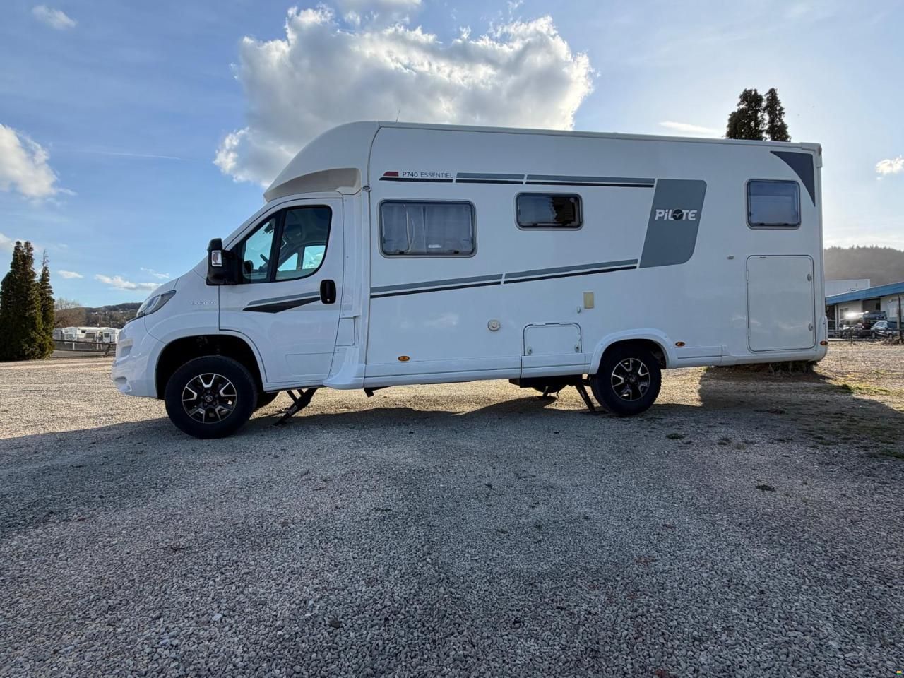 Fiat PILOTE P740 **L&Auml;NGSBETT**9 GANG AUTOMAT