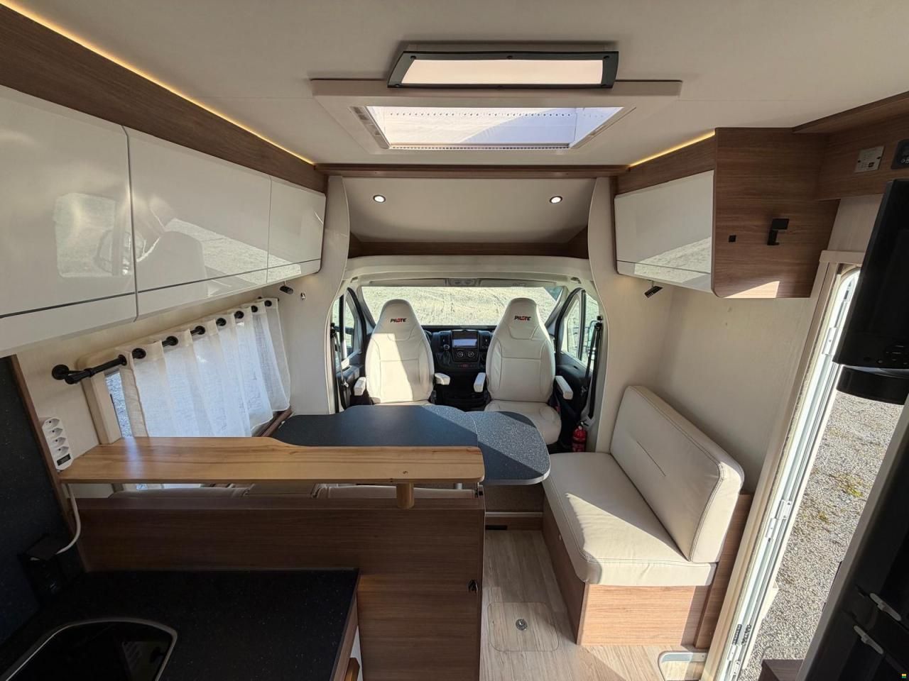 Fiat PILOTE P740 **L&Auml;NGSBETT**9 GANG AUTOMAT