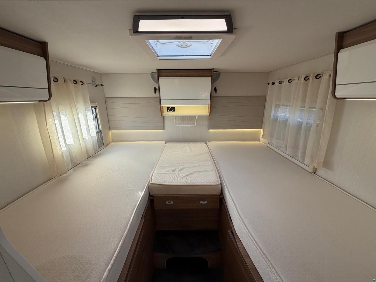 Fiat PILOTE P740 **L&Auml;NGSBETT**9 GANG AUTOMAT