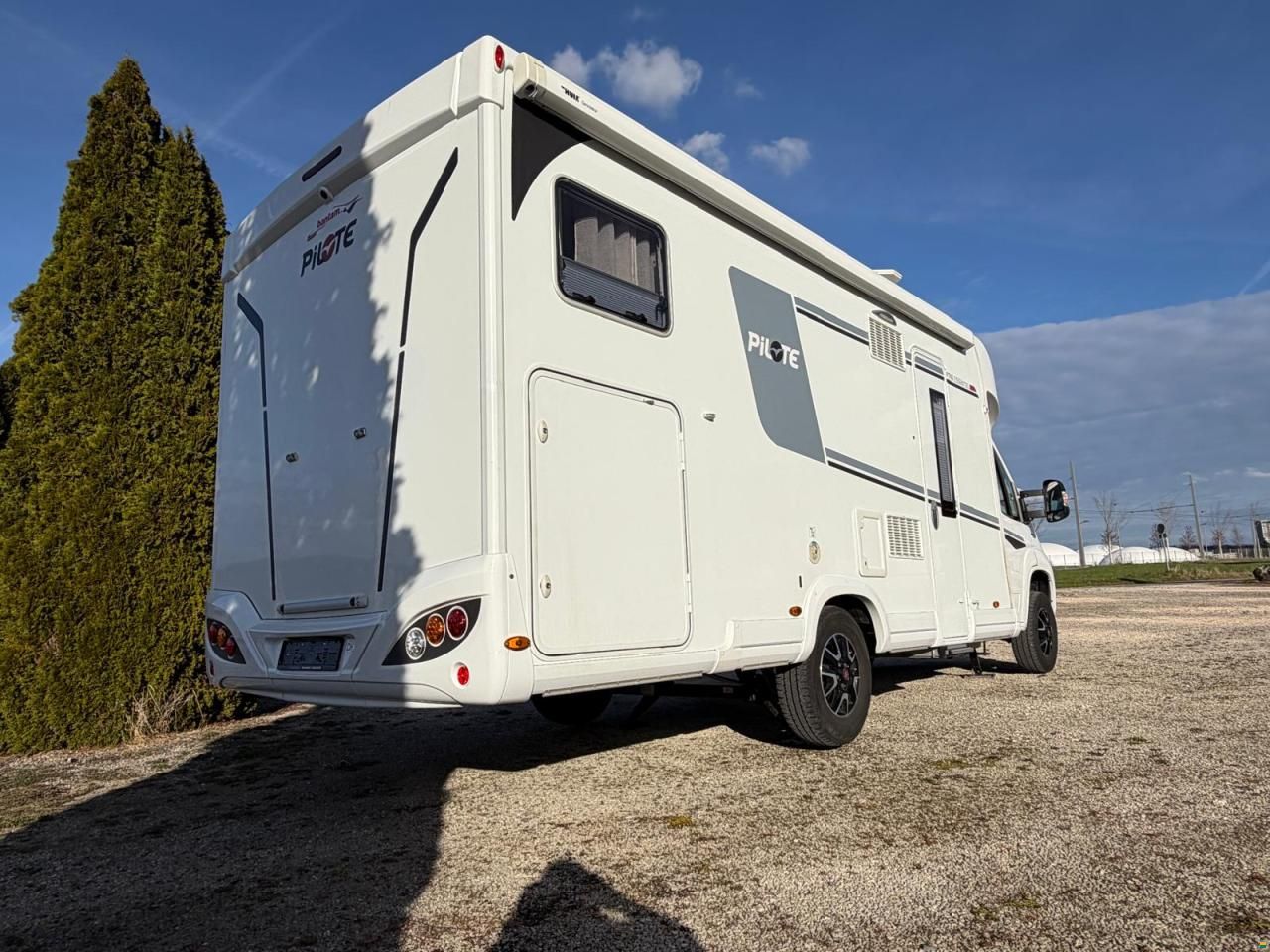 Fiat PILOTE P740 **L&Auml;NGSBETT**9 GANG AUTOMAT