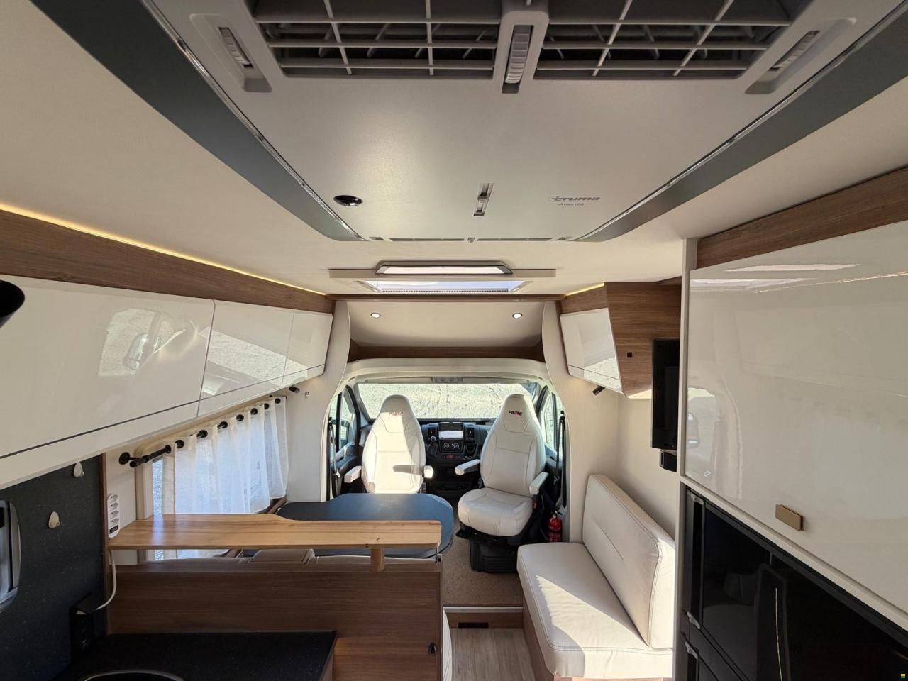 Fiat PILOTE P740 **L&Auml;NGSBETT**9 GANG AUTOMAT