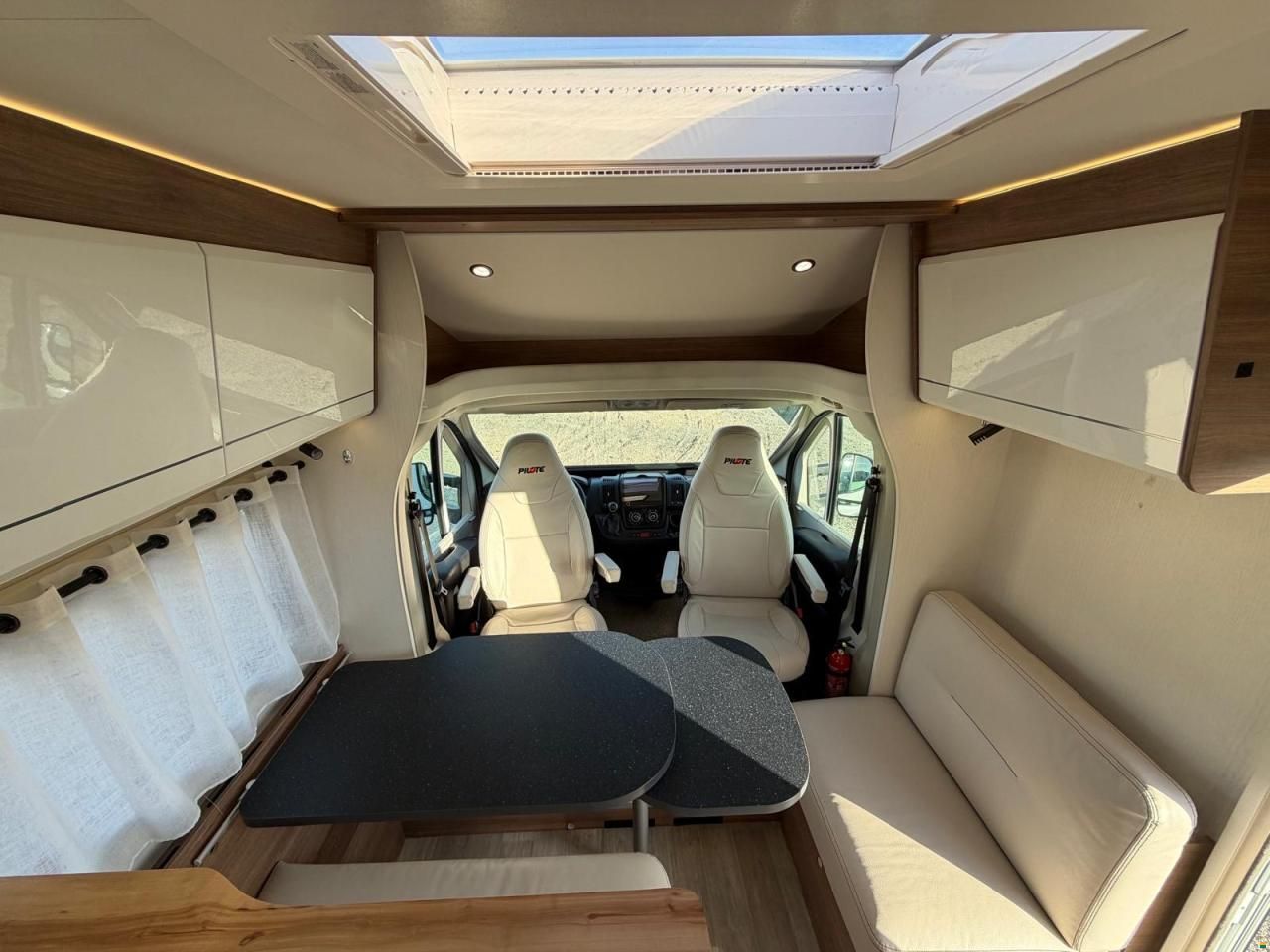 Fiat PILOTE P740 **L&Auml;NGSBETT**9 GANG AUTOMAT