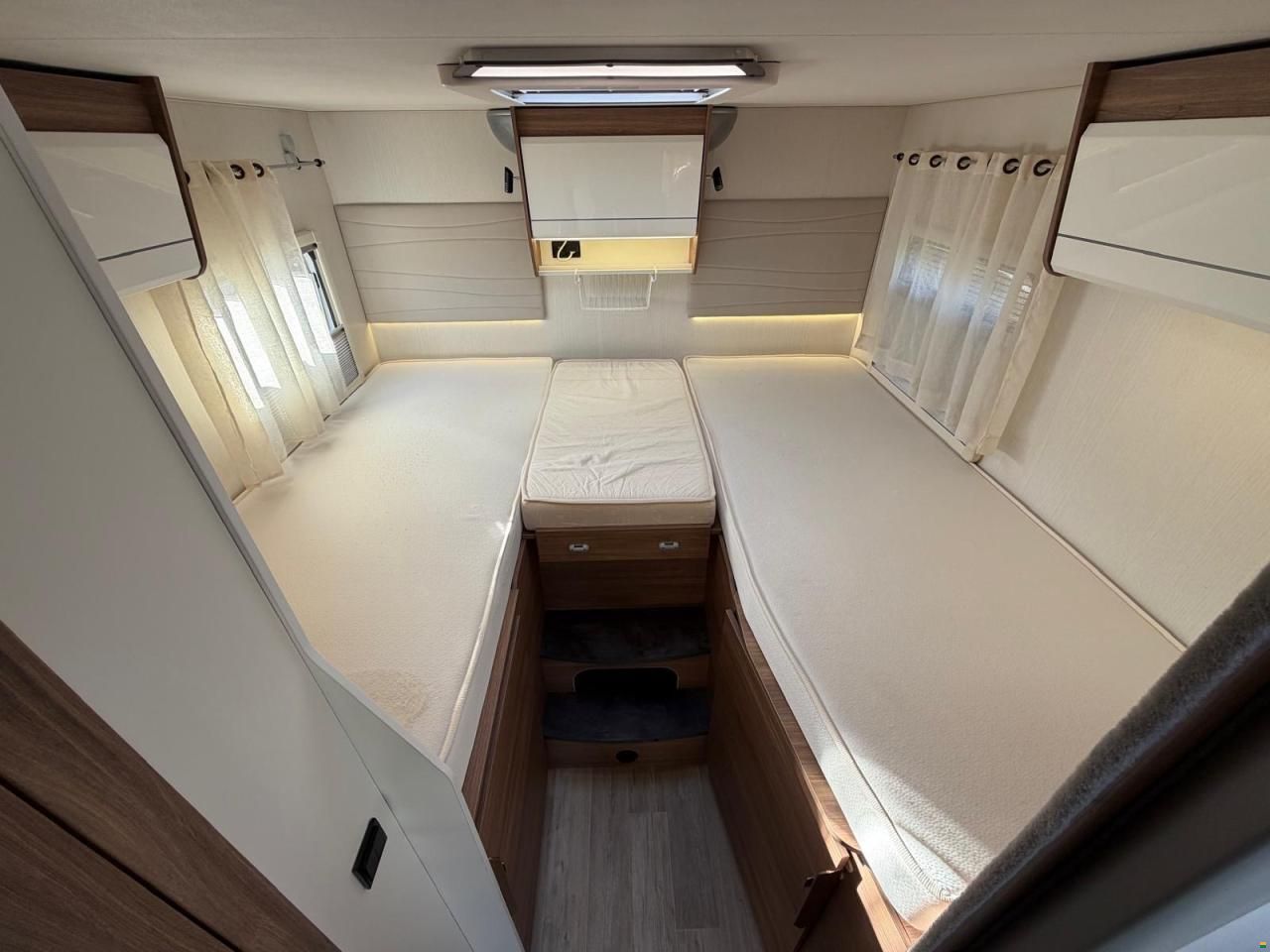 Fiat PILOTE P740 **L&Auml;NGSBETT**9 GANG AUTOMAT