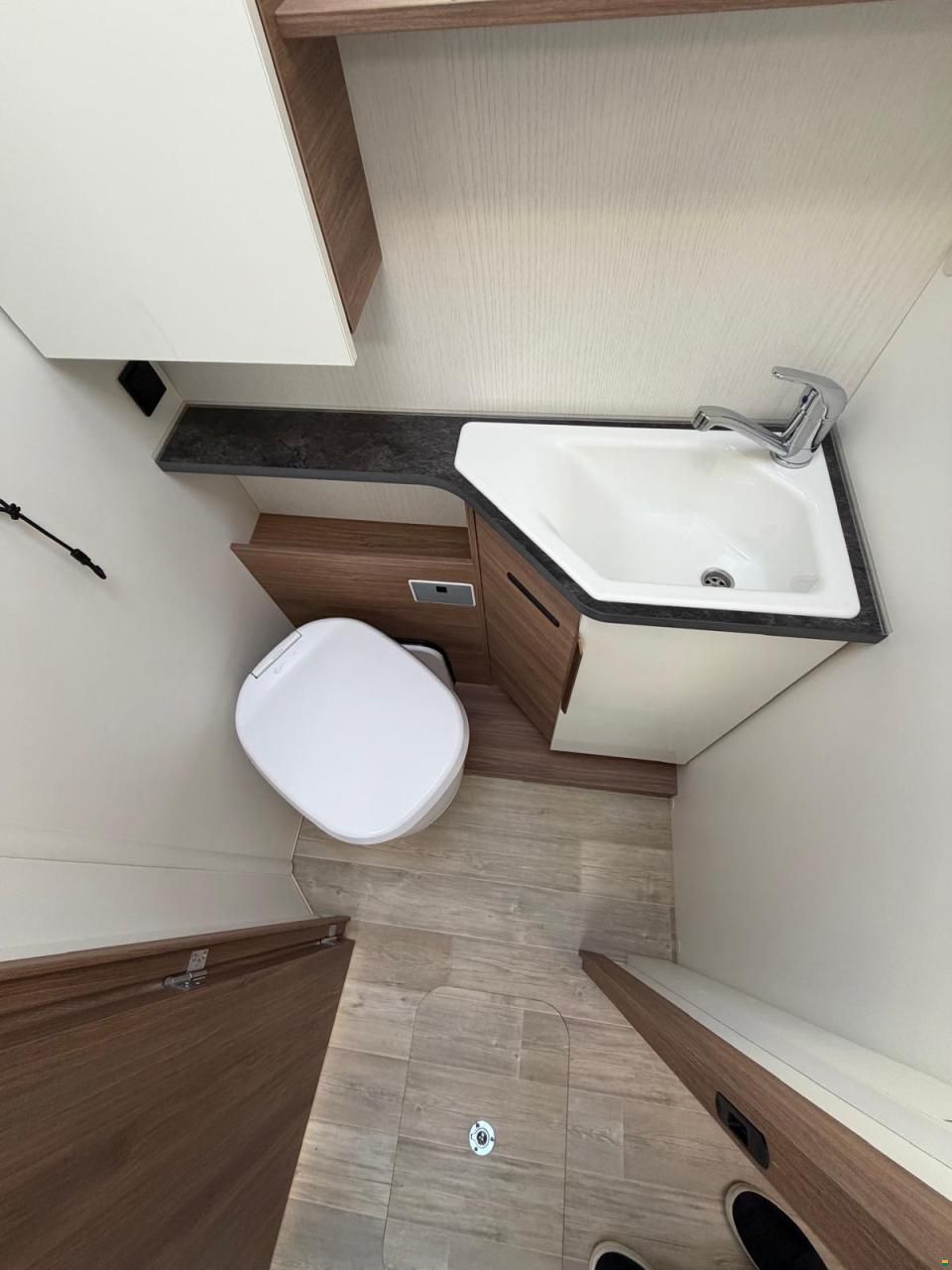 Fiat PILOTE P740 **L&Auml;NGSBETT**9 GANG AUTOMAT