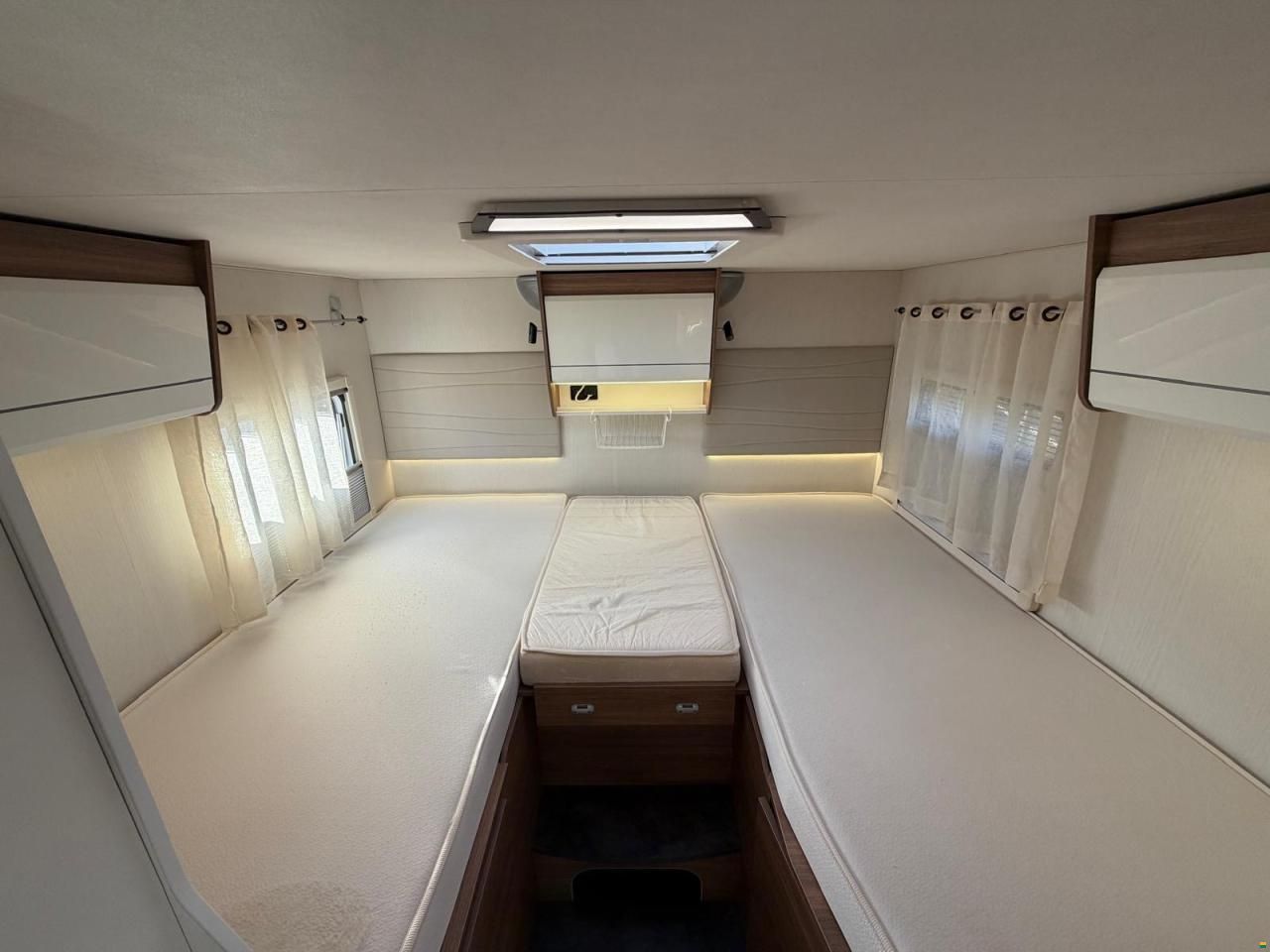 Fiat PILOTE P740 **L&Auml;NGSBETT**9 GANG AUTOMAT