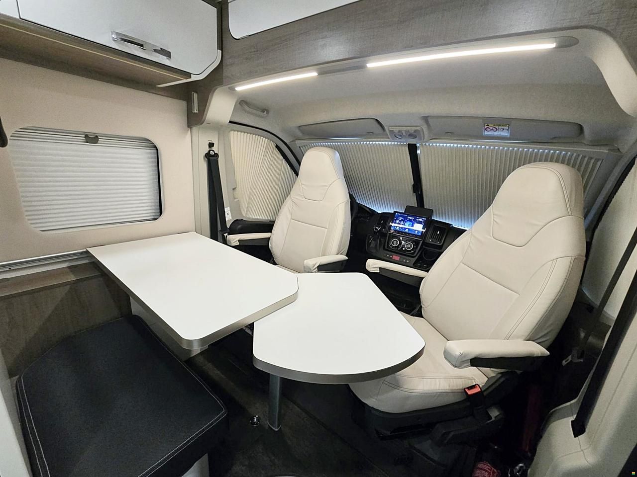 Moov&eacute;o VAN 60 EB 2.3 AUTOMAT MJ140