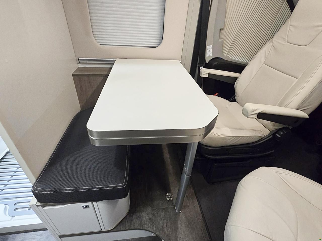 Moov&eacute;o VAN 60 EB 2.3 AUTOMAT MJ140