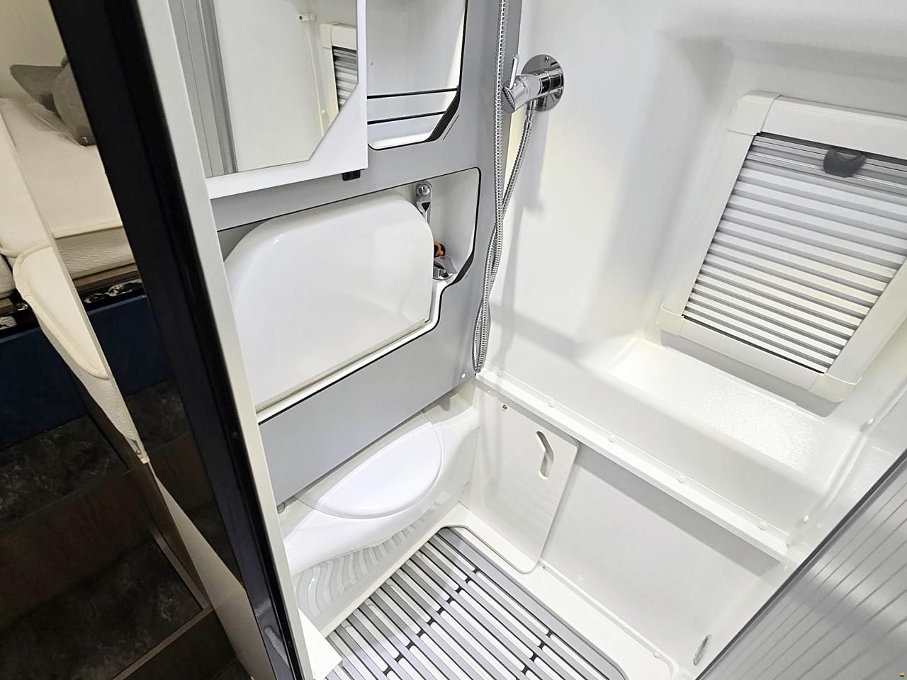 Moov&eacute;o VAN 60 EB 2.3 AUTOMAT MJ140