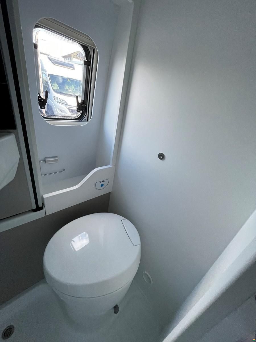 Van Tourer MAN 600 D