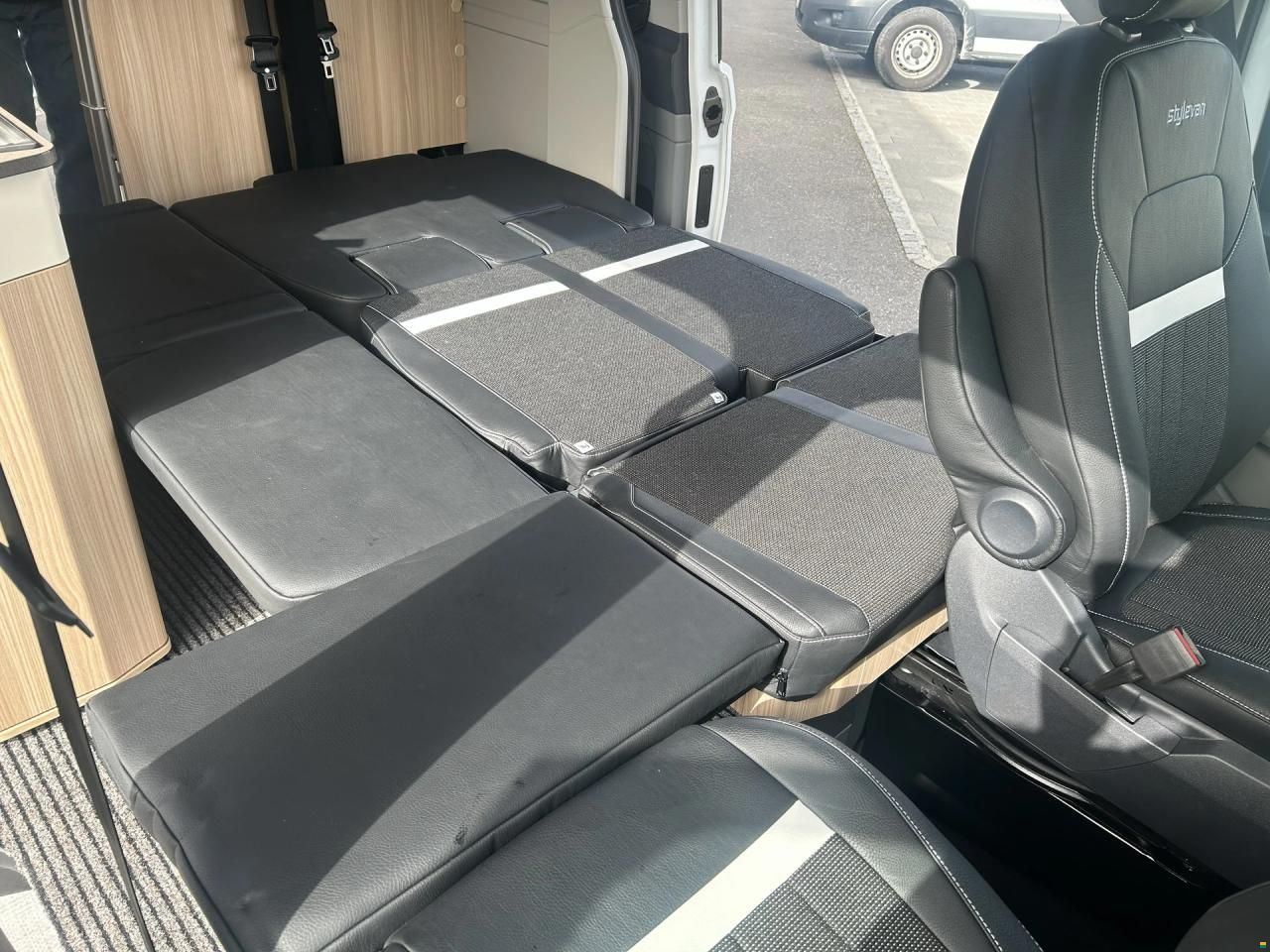 Ford STYLEVAN Belize