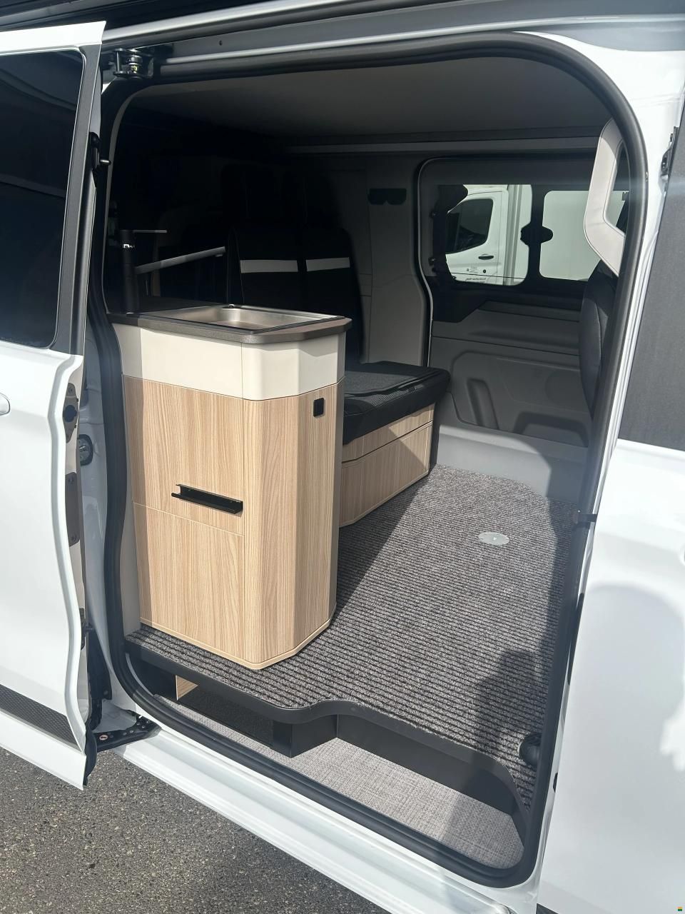 Ford STYLEVAN Belize