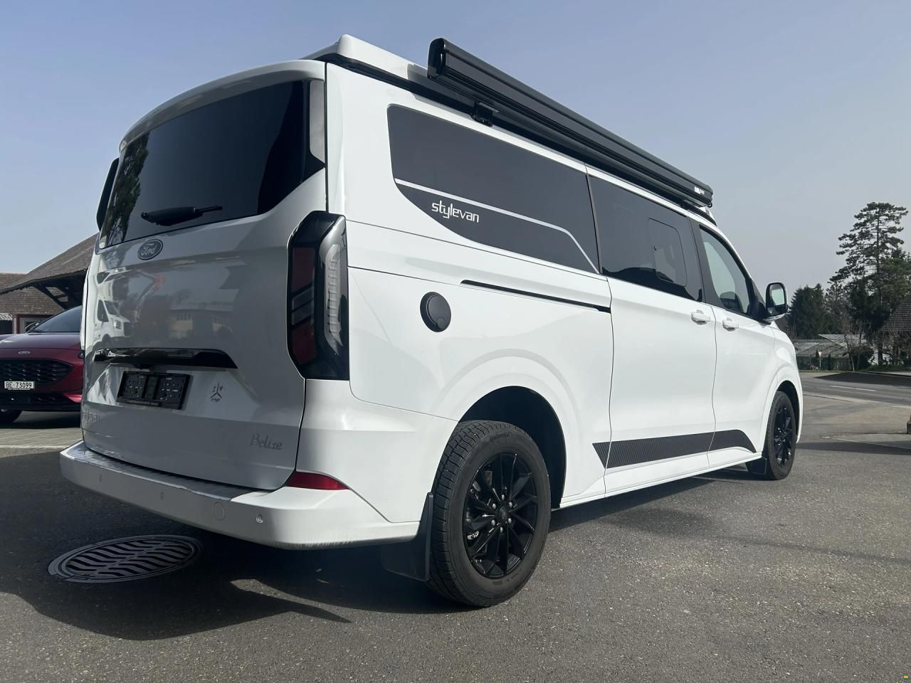 Ford STYLEVAN Belize