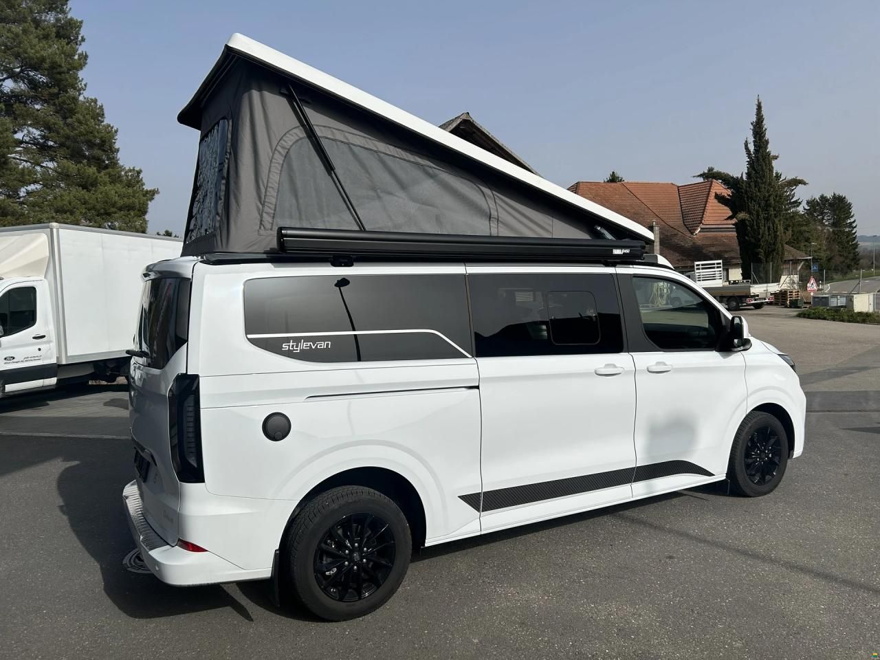 Ford STYLEVAN Belize