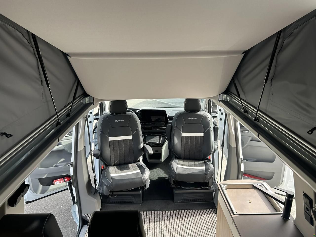 Ford STYLEVAN Belize