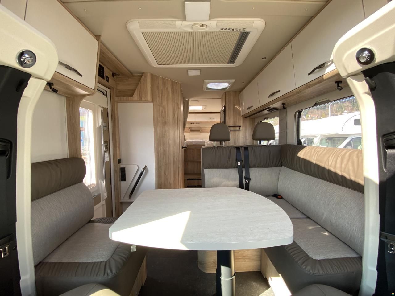 Eura Mobil Profila T 696 EB