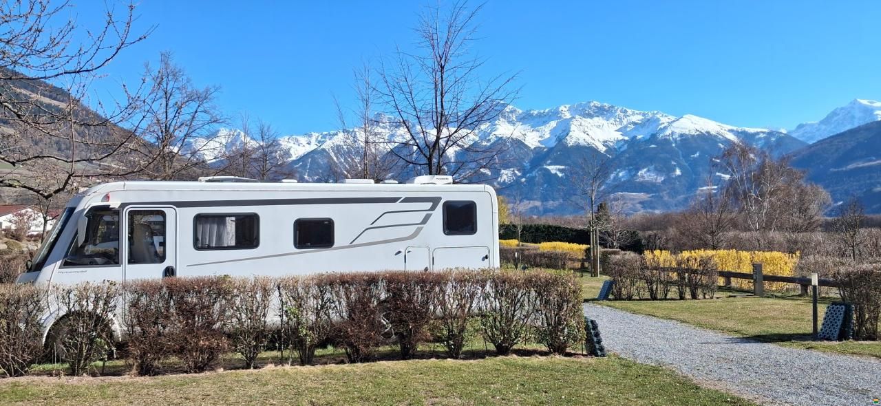 Hymer Exsis-i 678
