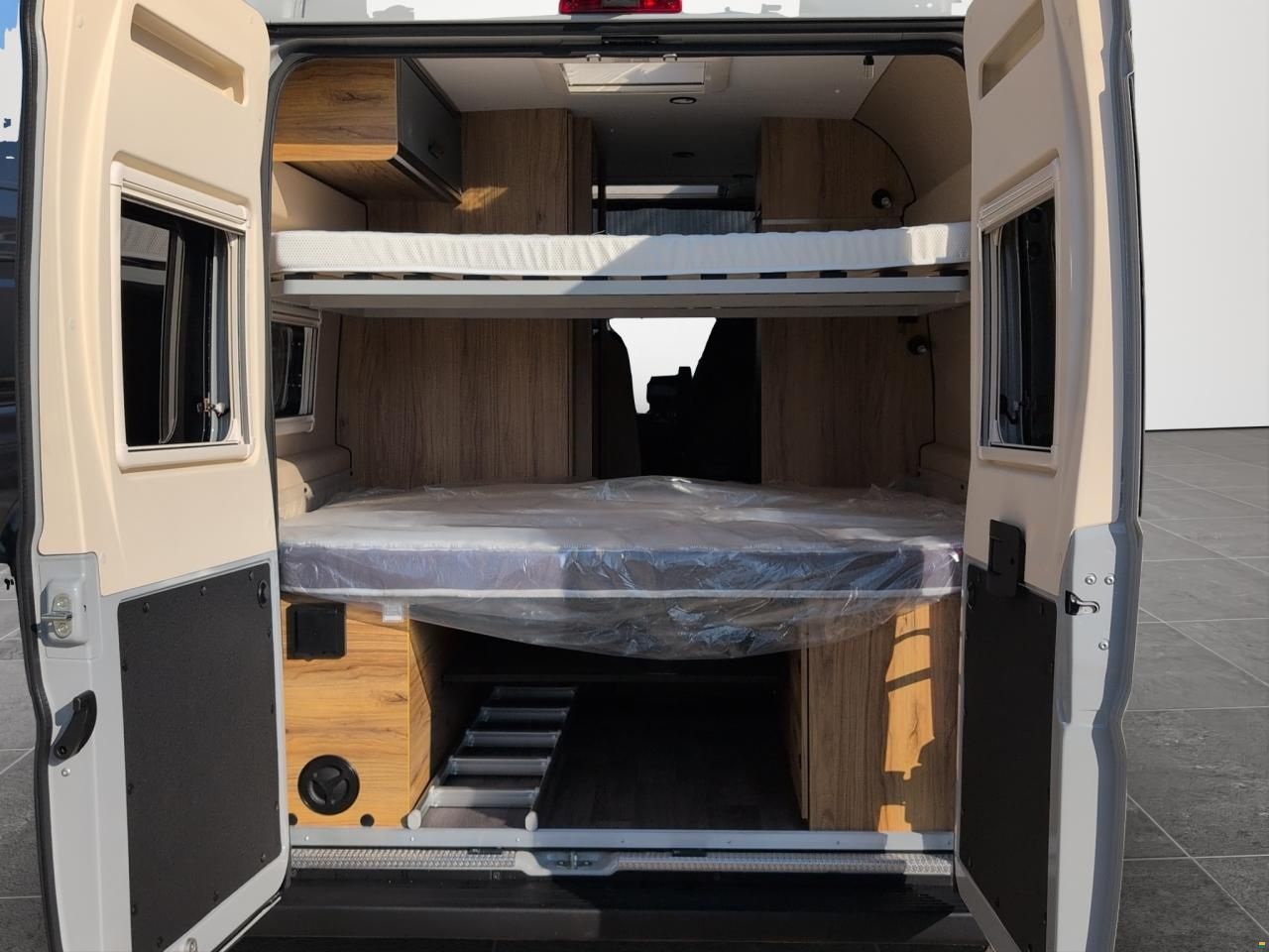 Font Vend&ocirc;me Leader Camp Duo