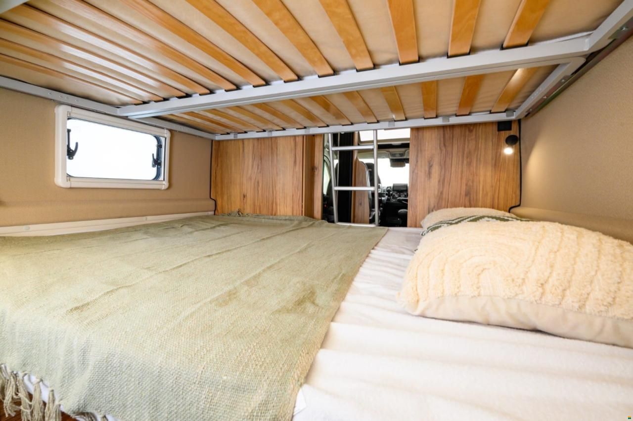 Font Vend&ocirc;me Leader Camp Duo