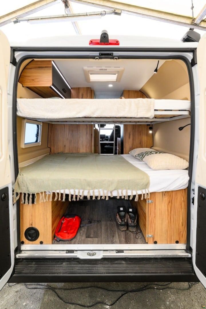 Font Vend&ocirc;me Leader Camp Duo