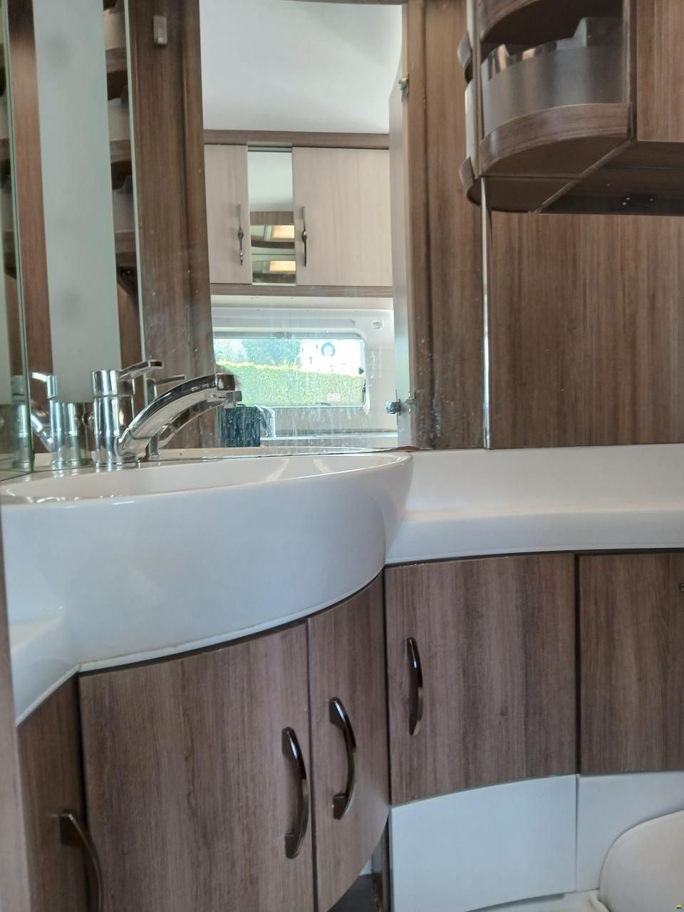 Hobby De Luxe Easy 460 LU