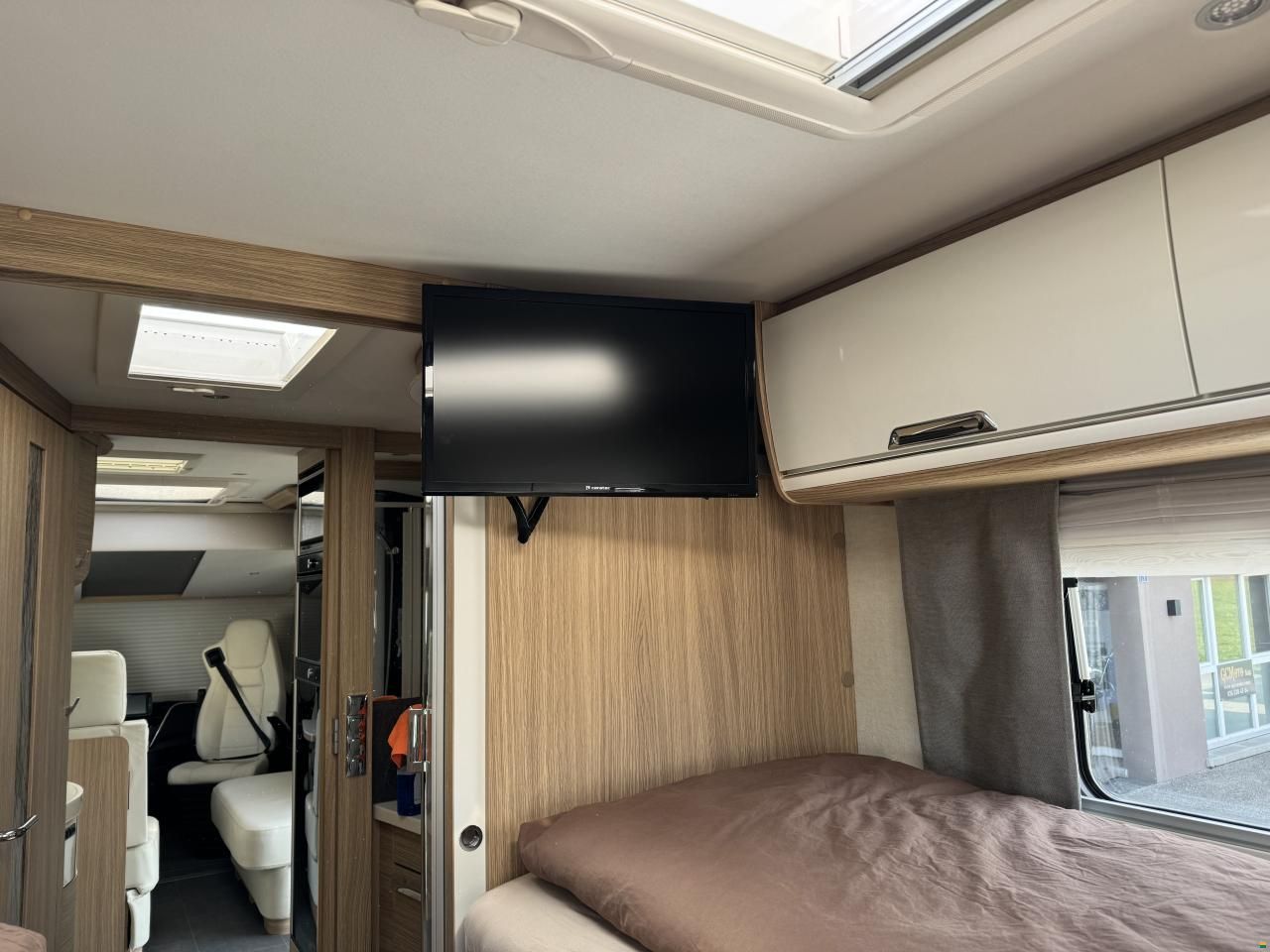 Niesmann-Bischoff 880 LE