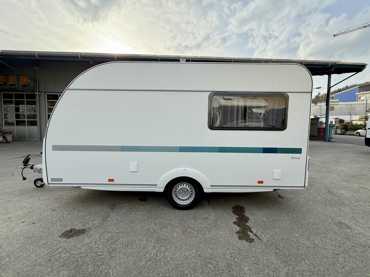 Adria E Aviva 400 PS - Kompakt