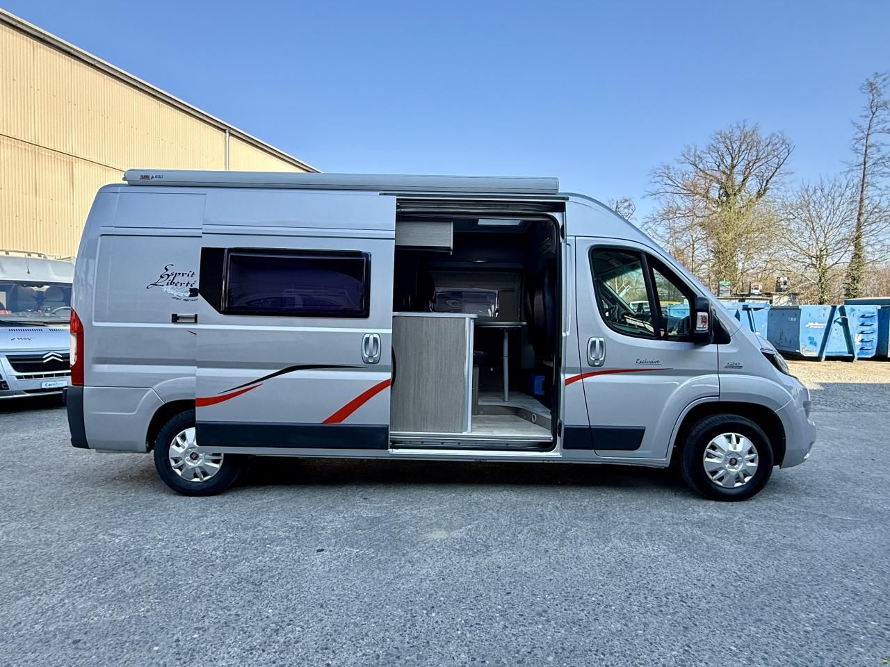 Challenger Vany V114 -Freelife -4 People