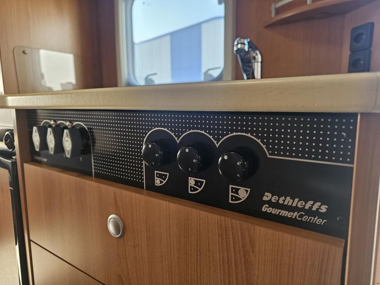 Dethleffs 430 V Summer Edition