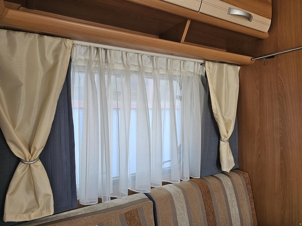 Dethleffs 430 V Summer Edition