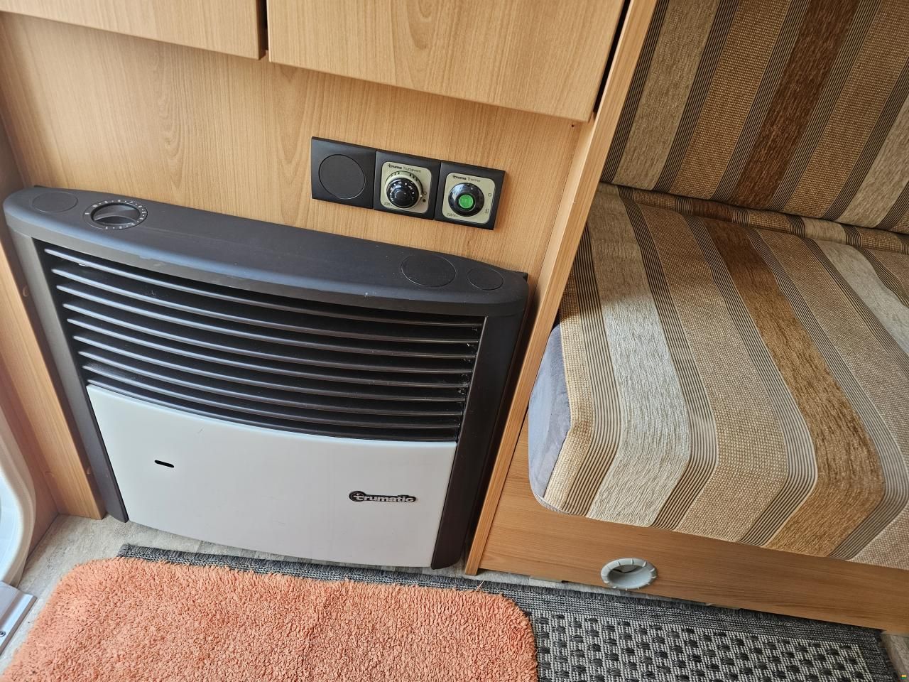 Dethleffs 430 V Summer Edition