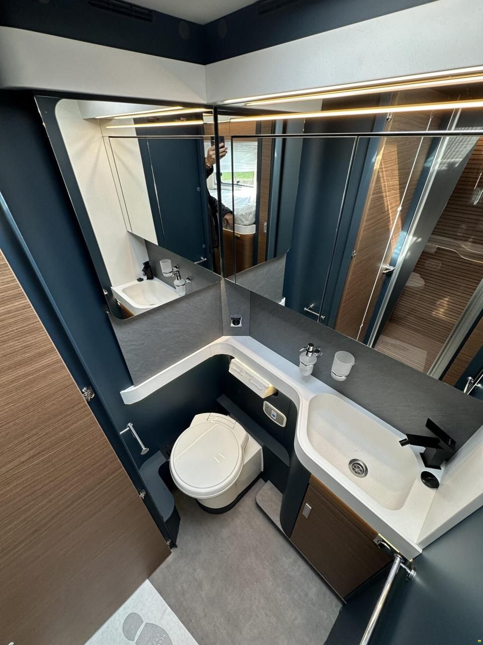 Laika Kreos MB L 5009