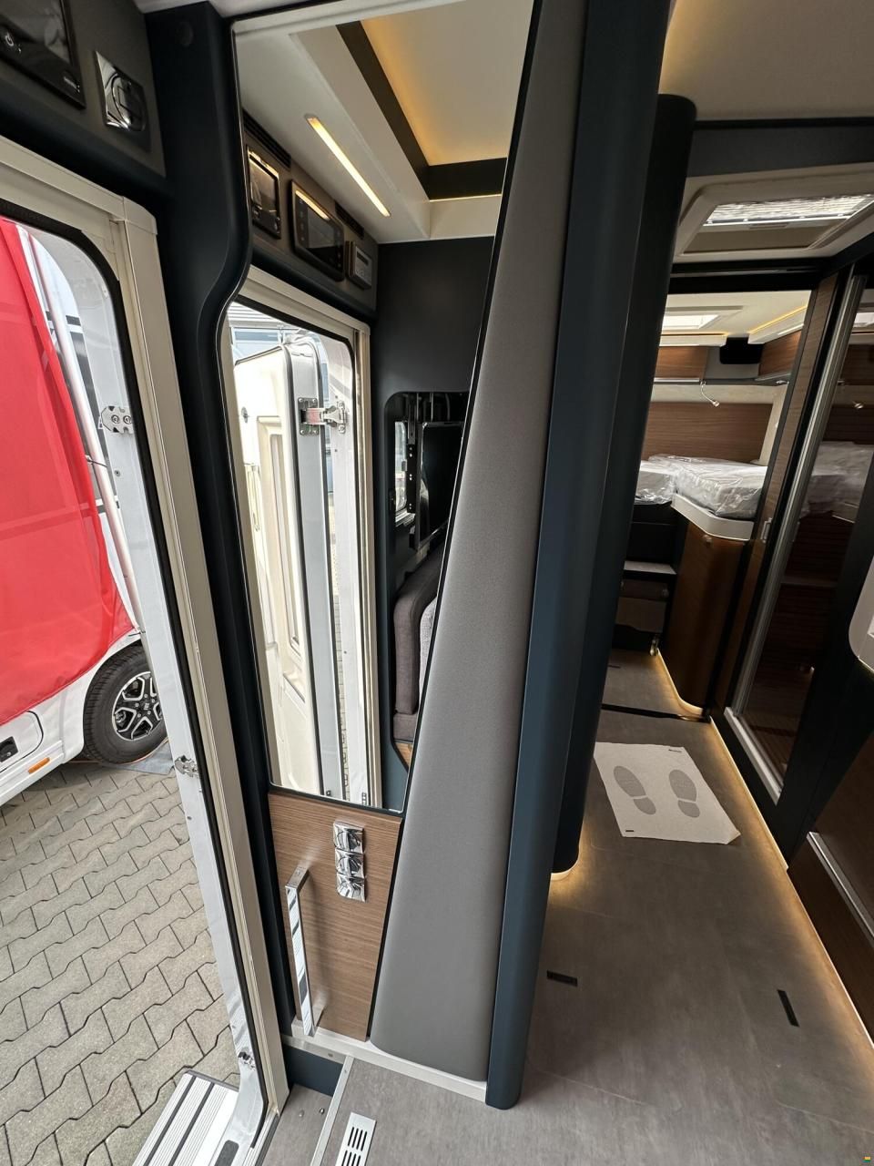 Laika Kreos MB L 5009