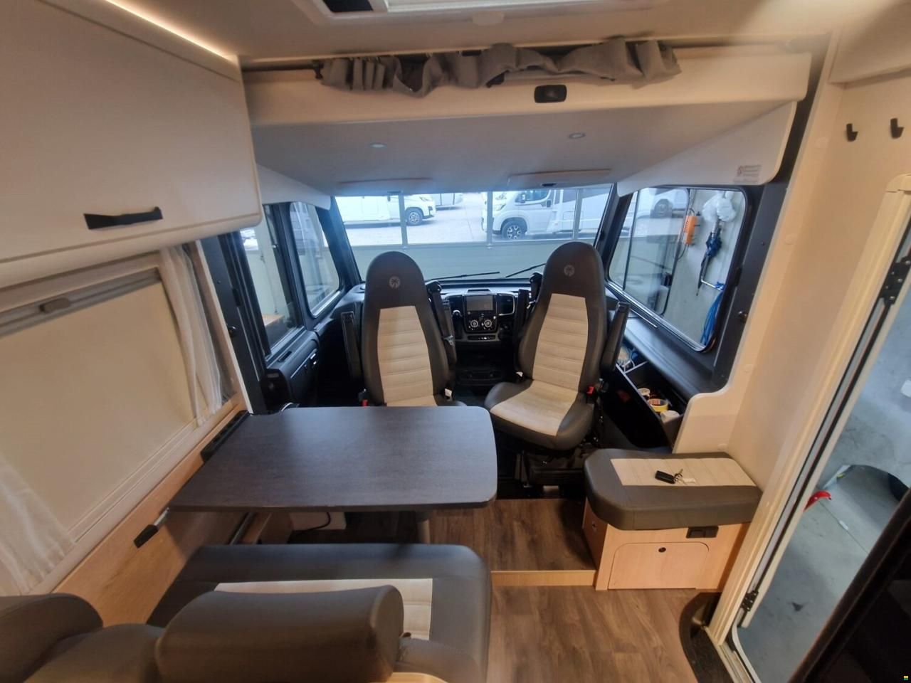 Sunlight Adventure I 67S