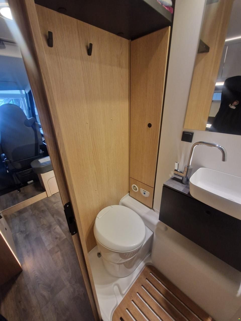 Sunlight Adventure I 67S