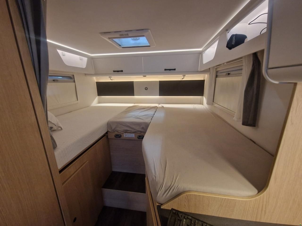 Sunlight Adventure I 67S