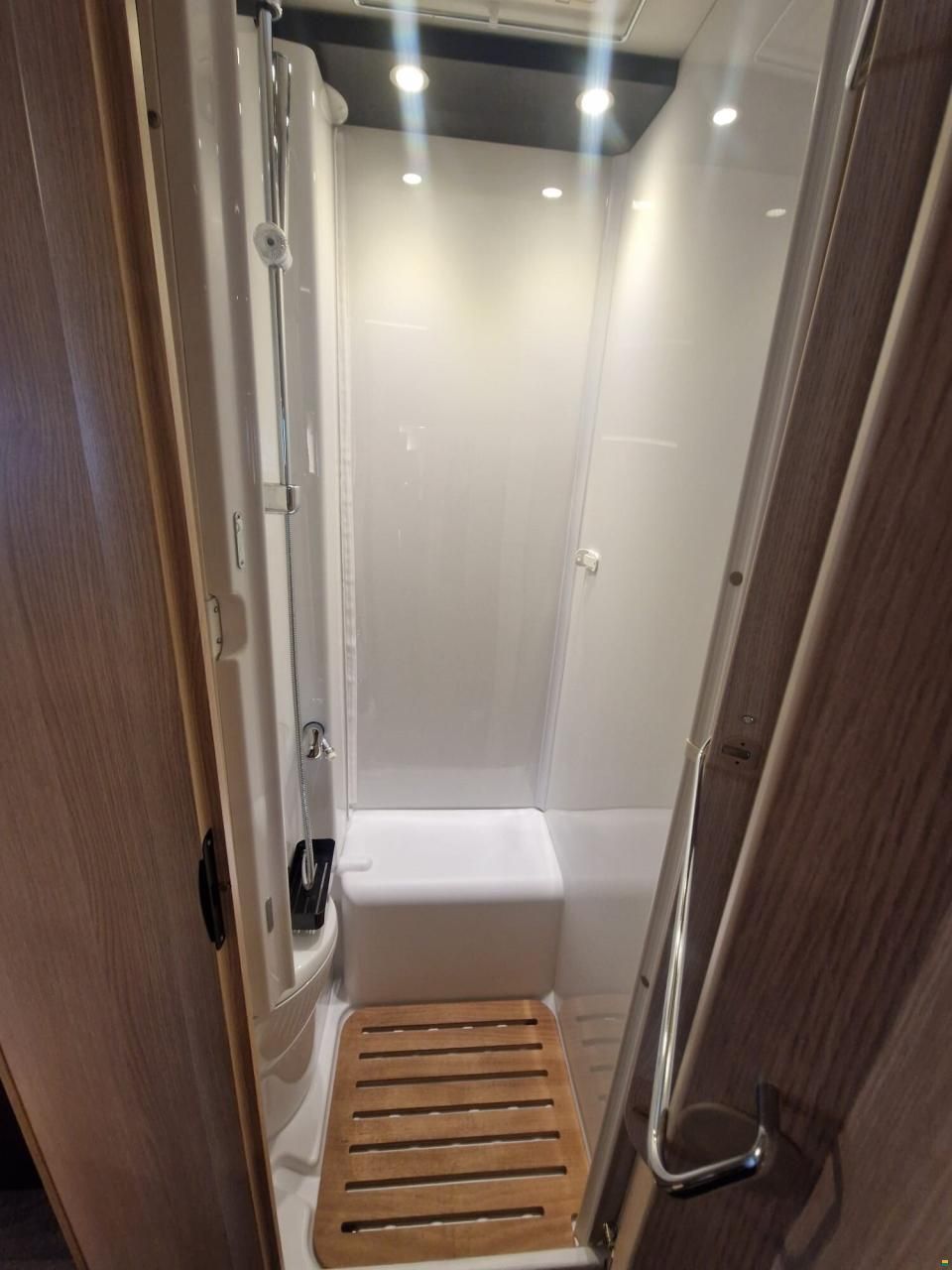 Sunlight Adventure I 67S