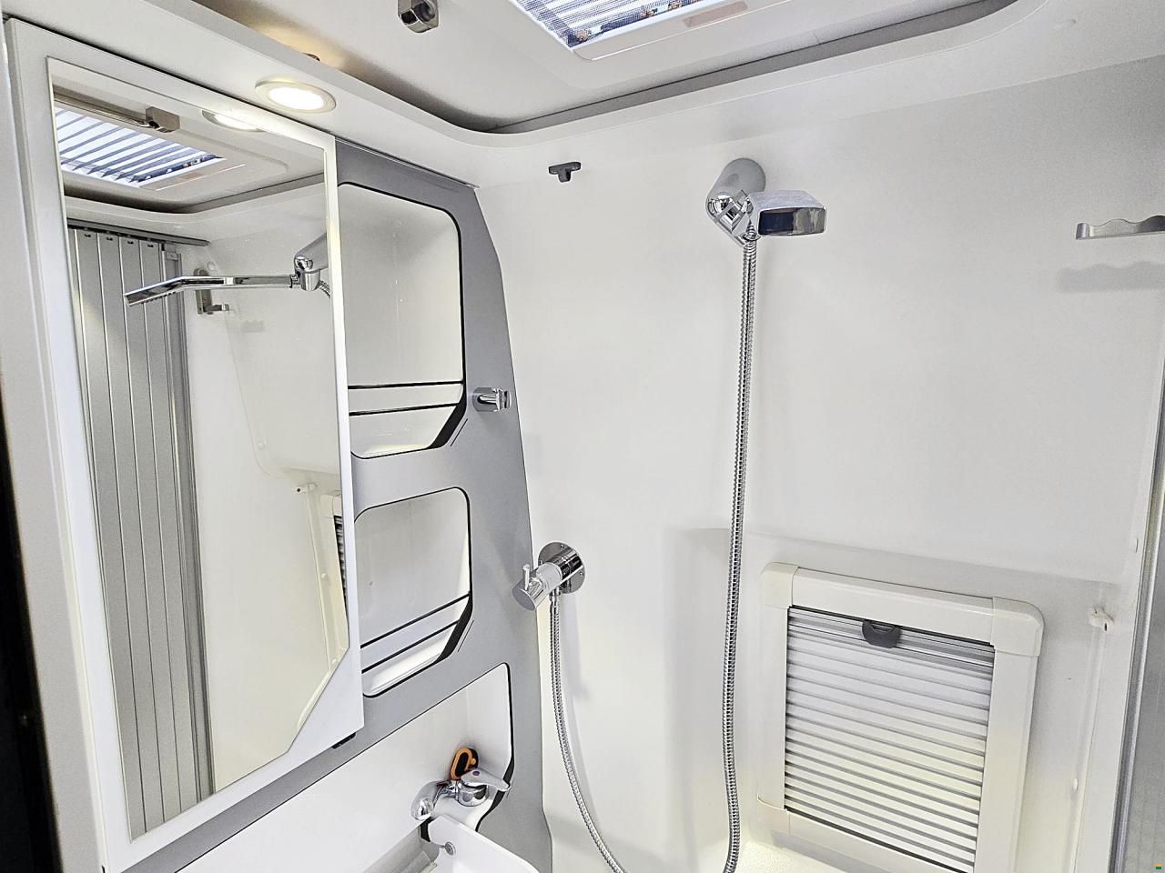 Pilote MOOVEO VAN 60 EB 2.3 AUTOMAT MJ140