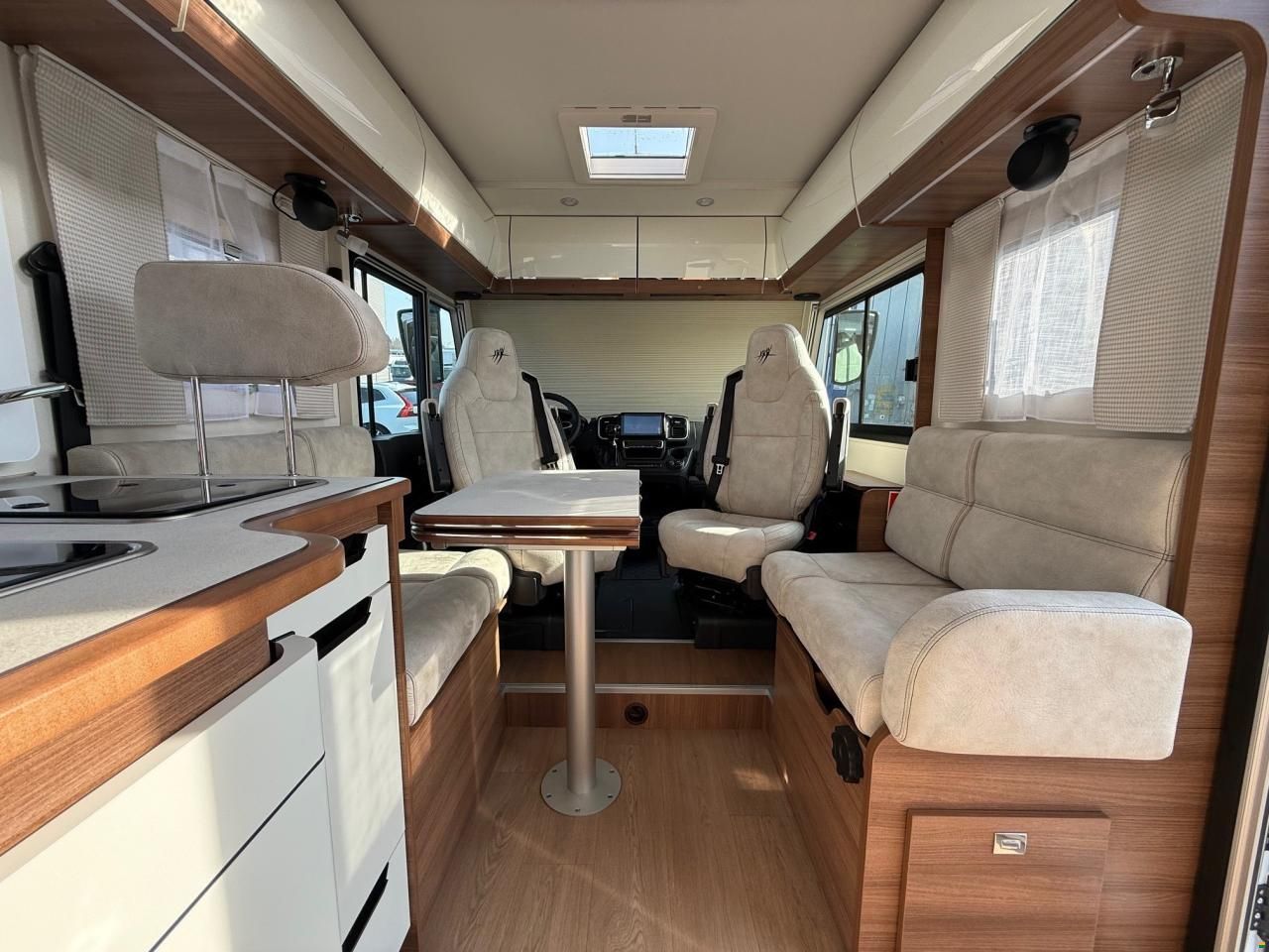 Rapido COMPACT i C86i 65ans