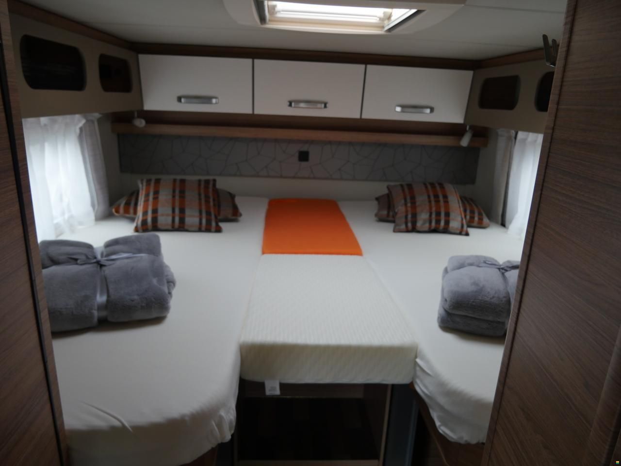 Weinsberg CaraCompact Suite 640 MEG MB