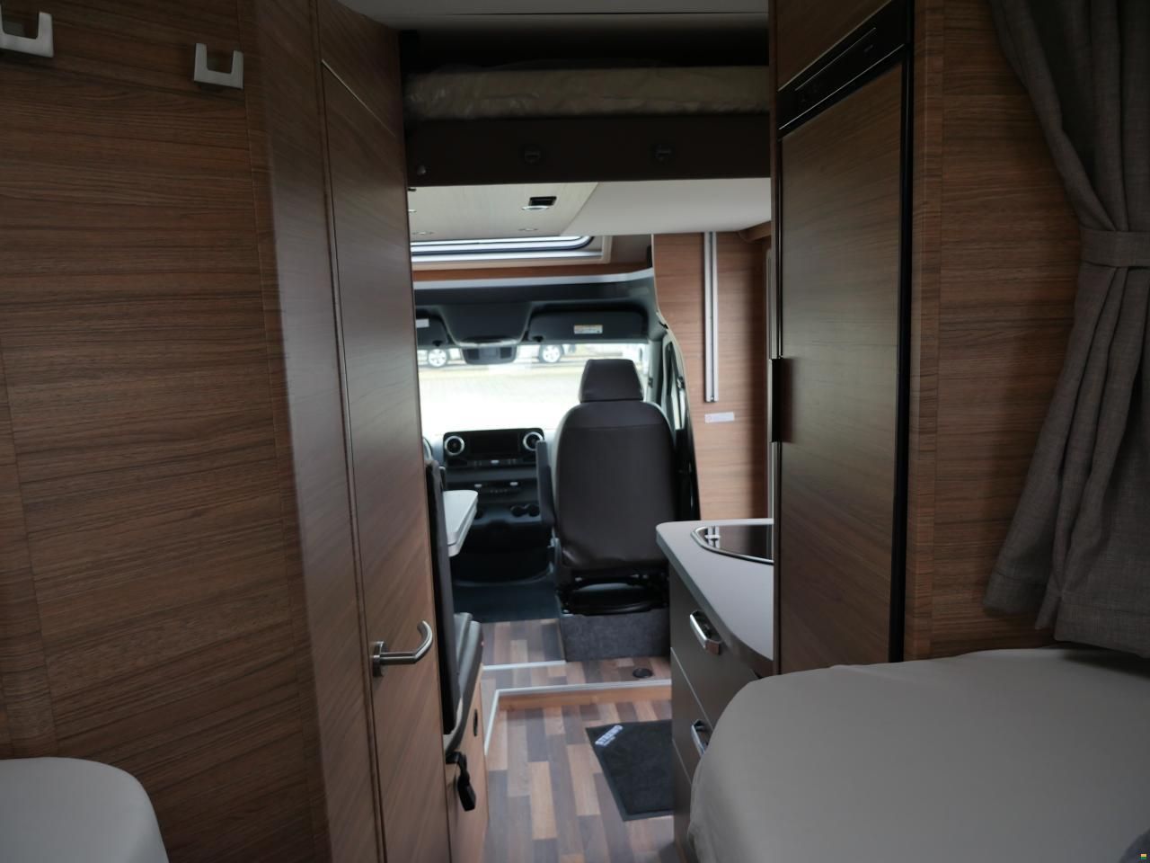 Weinsberg CaraCompact Suite 640 MEG MB