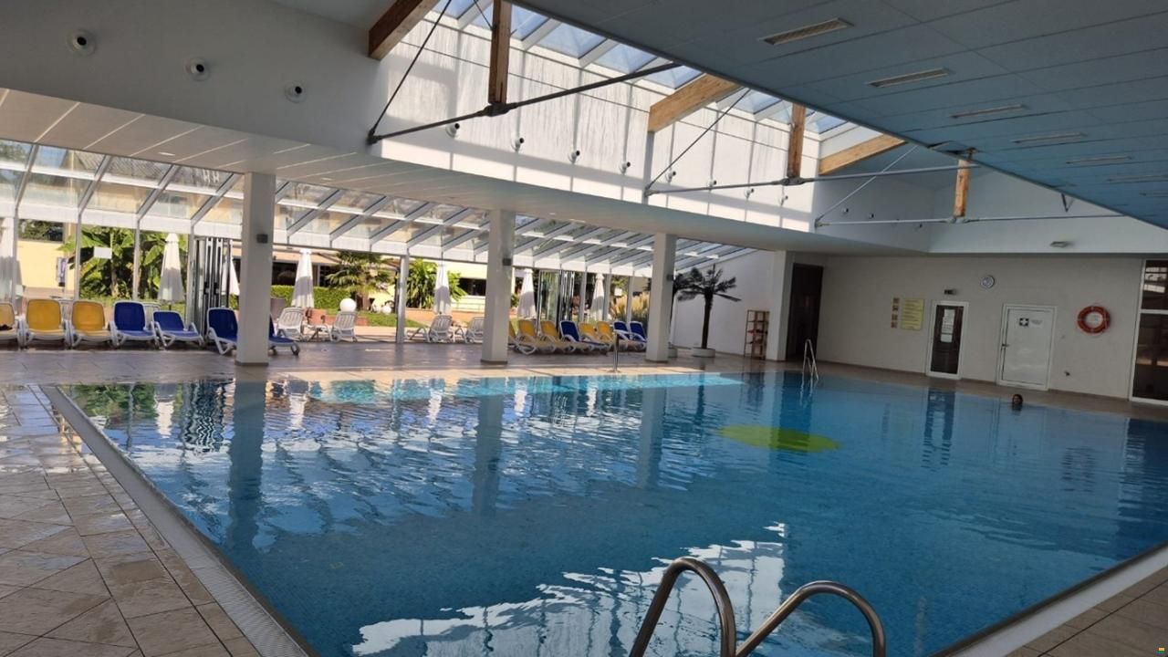 Wilk Wohnwagen mit Holzvorbau