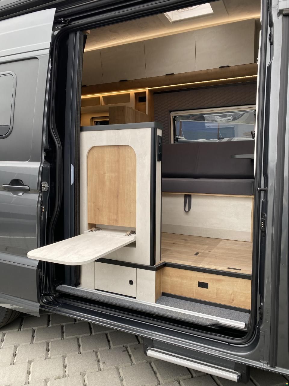 Globe-Traveller Falcon XS