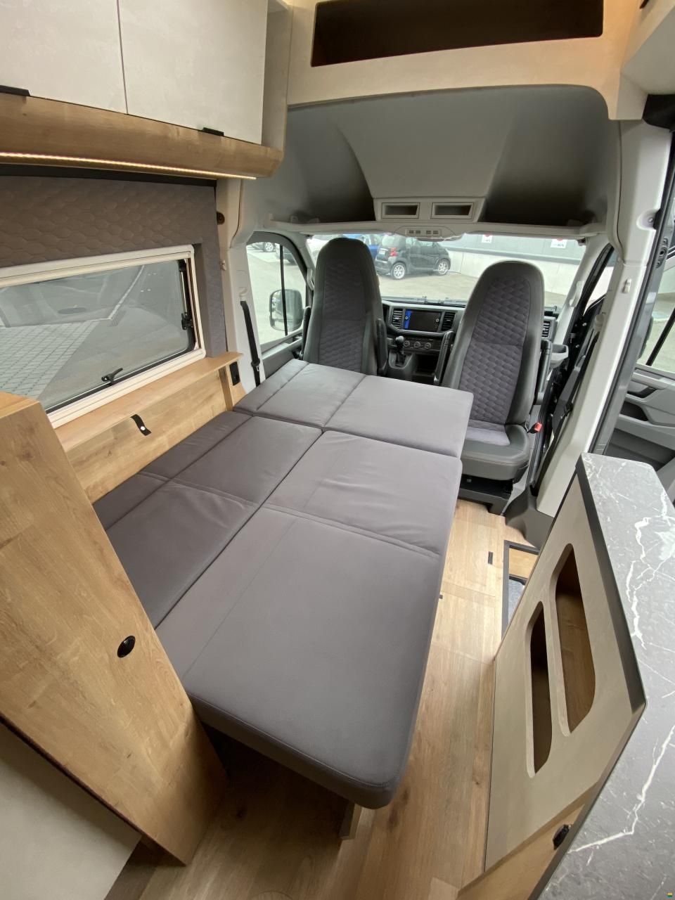 Globe-Traveller Falcon XS